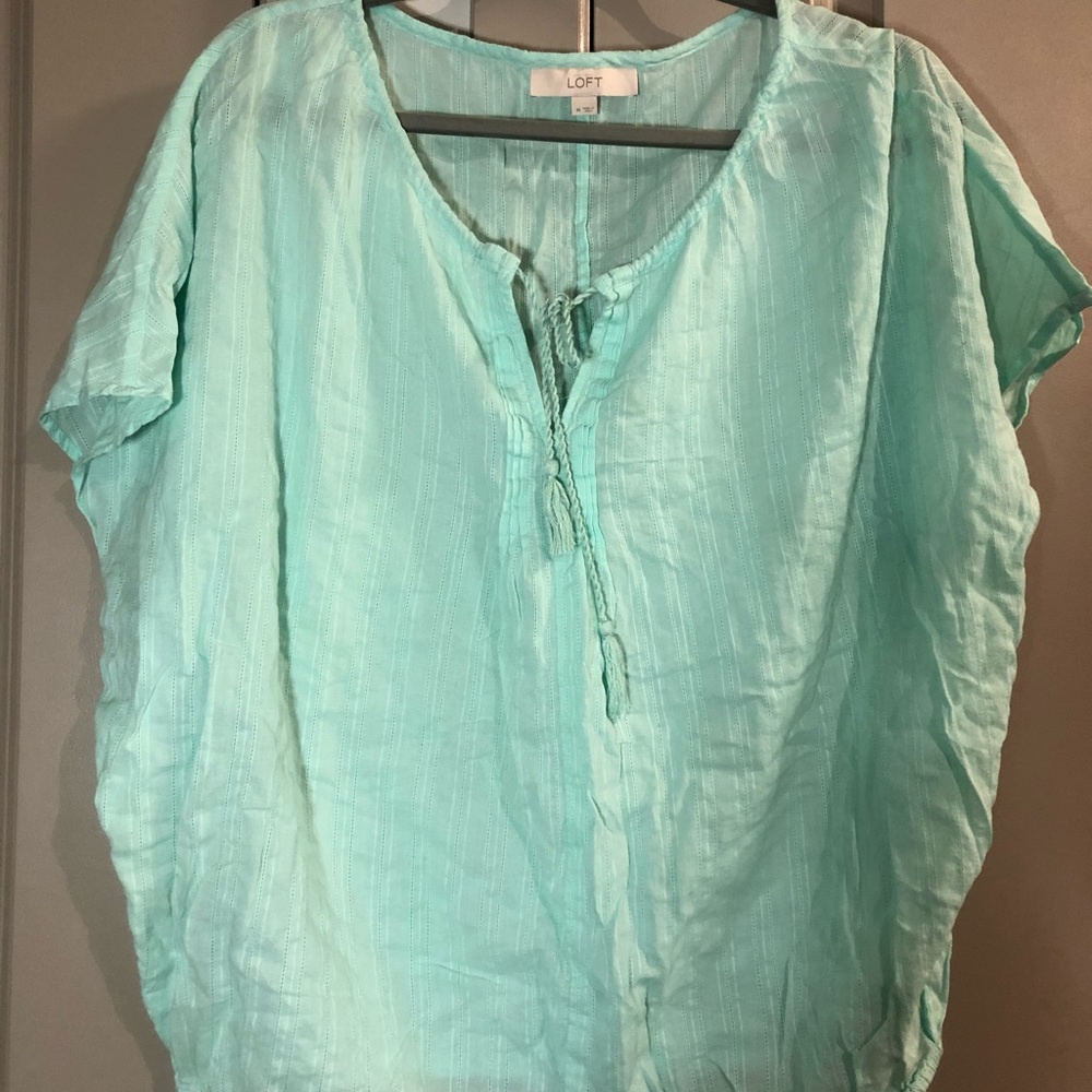 Ann Taylor LOFT short sleeve blouse